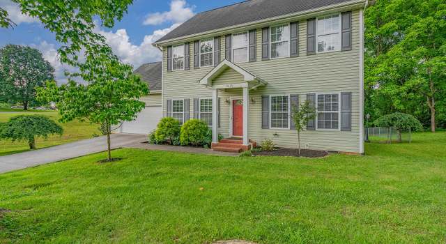 Photo of 5419 Rosebay Rd, Knoxville, TN 37918