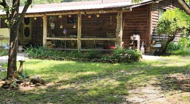 Photo of 318 Red Bud Ln, Kingston, TN 37763