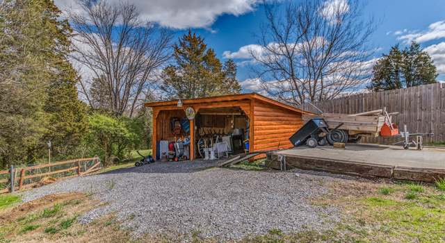 Photo of 1869 E Old Topside Rd, Louisville, TN 37777