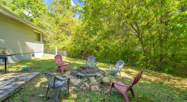Photo of 161 Northwestern Ave, Oak Ridge, TN 37830