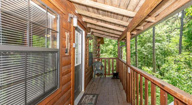 Photo of 2025 Lones Branch Ln, Sevierville, TN 37876