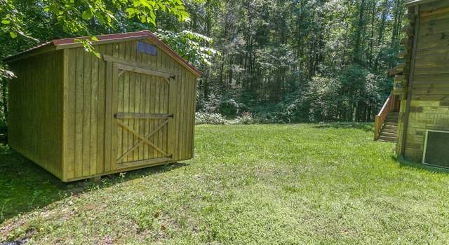 Photo of 2003 Green Pine Ln, Sevierville, TN 37862