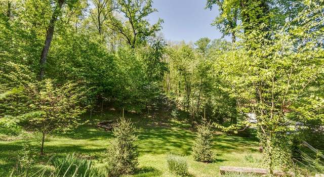 Photo of 5520 Heathrow Dr, Knoxville, TN 37919