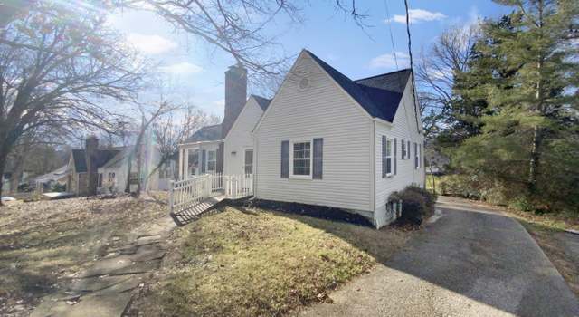 Photo of 5505 Lake Shore Dr, Knoxville, TN 37920