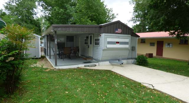 Photo of 76 Seminole Dr, Crossville, TN 38572