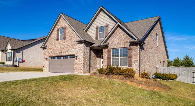 Photo of 2333 Hickory Crest Ln, Knoxville, TN 37932