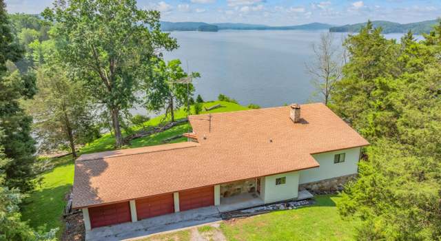 Photo of 460 Lake Harbor Dr, Kingston, TN 37763