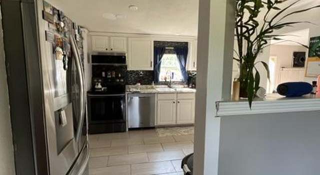 Photo of 341 Cowan Ln, Lafollette, TN 37766