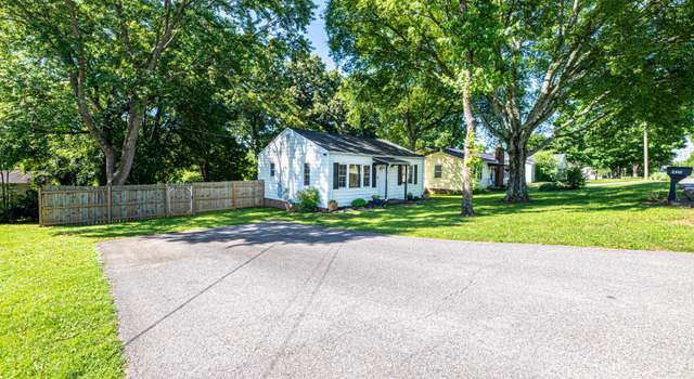 Photo of 1420 Everett Ave, Maryville, TN 37804
