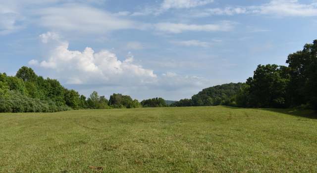 Photo of 423 N 10th St, Middlesboro, KY 40965