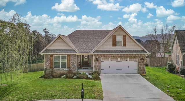 Photo of 7222 Settlers Path Ln, Knoxville, TN 37920