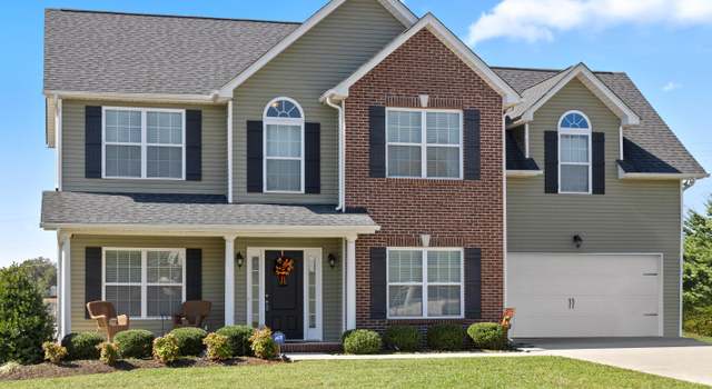 Photo of 2608 Southwinds Cir, Sevierville, TN 37876