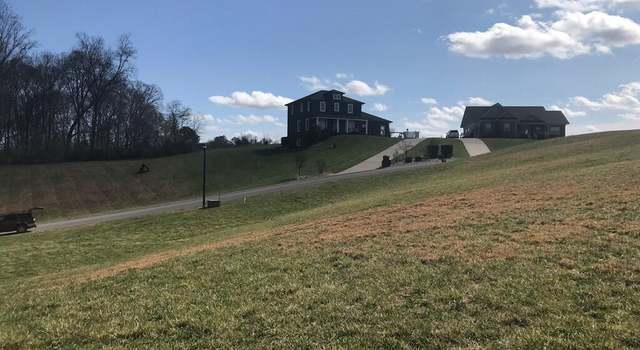 Photo of 4166 Harbor View Dr, Morristown, TN 37814