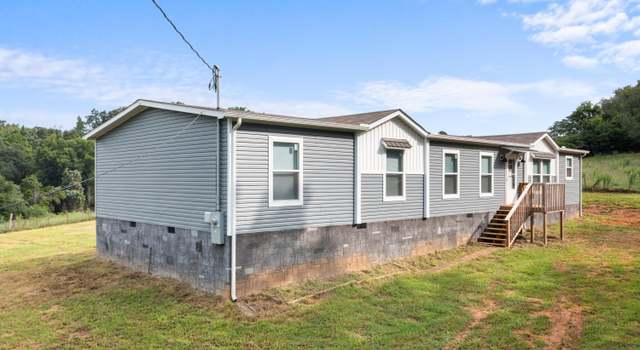 Photo of 1220 Redbird Ln, Dandridge, TN 37725