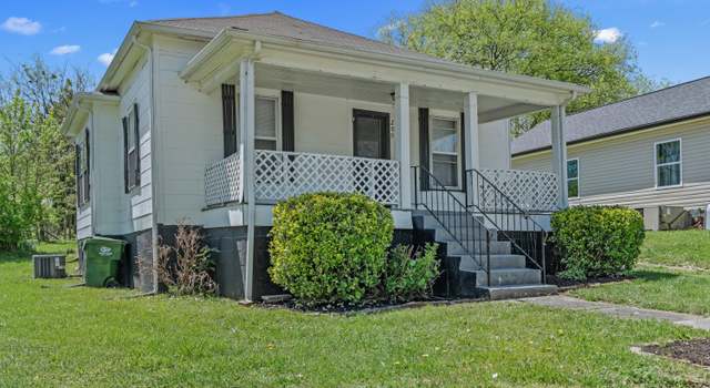 Photo of 209 Mcginley St, Maryville, TN 37804