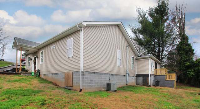 Photo of 300 Kagley Dr, Lenoir City, TN 37772