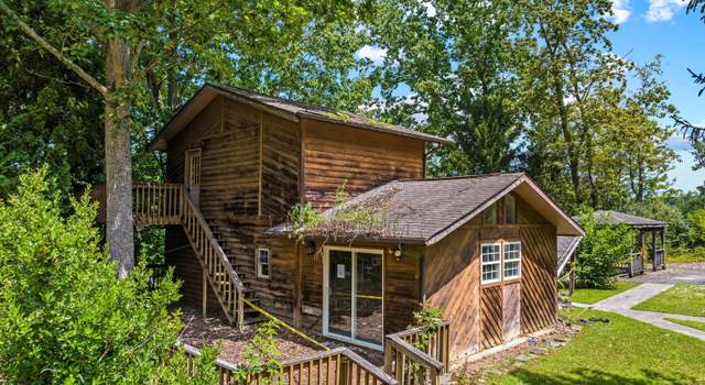 Photo of 285 Vanover Ln, Jacksboro, TN 37757
