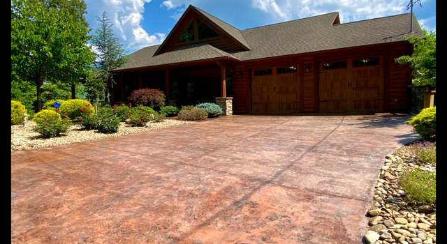 Photo of 380 Saint Andrews Way, Gatlinburg, TN 37738