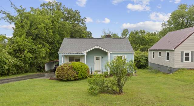 Photo of 3010 NE Valley View Dr, Knoxville, TN 37917