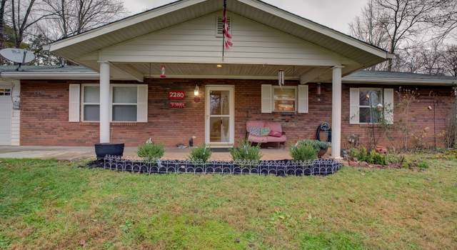 Photo of 2280 Arch Rock Dr, Sevierville, TN 37876