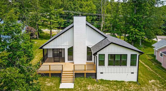 Photo of 456 Lakeview Dr, Crossville, TN 38558