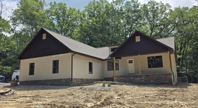 Photo of 1640 E Overlook Rd, Monterey, TN 38574