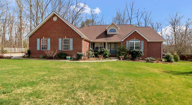 Photo of 989 Mockingbird Dr, Crossville, TN 38555