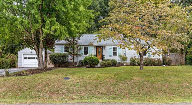 Photo of 3501 NE Kenilworth Ln, Knoxville, TN 37914