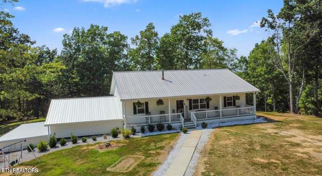 Photo of 762 Ridge Rd, Robbins, TN 37852