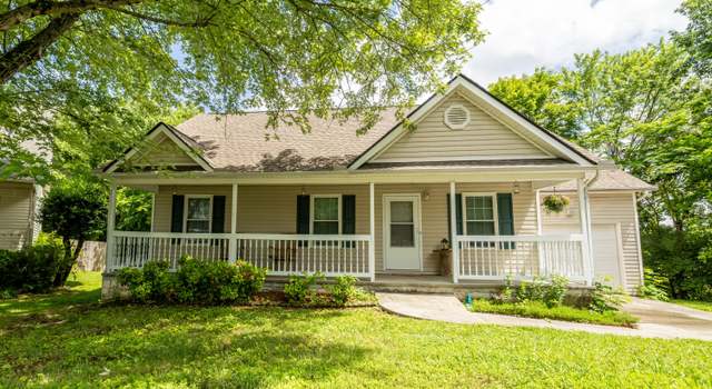 Photo of 6101 Emerald Hills Ln, Knoxville, TN 37912