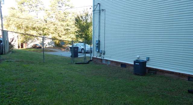 Photo of 7638 Chatham Cir, Knoxville, TN 37909