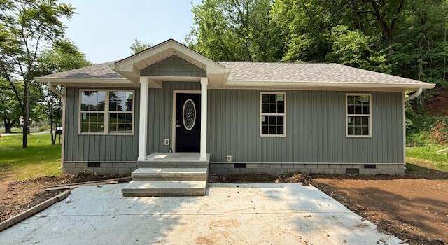 Photo of 515 Hillcrest St, Clinton, TN 37716