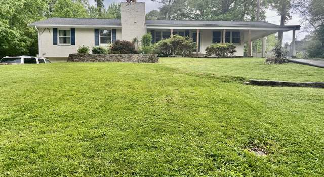 Photo of 1405 Woodcrest Dr, Knoxville, TN 37918