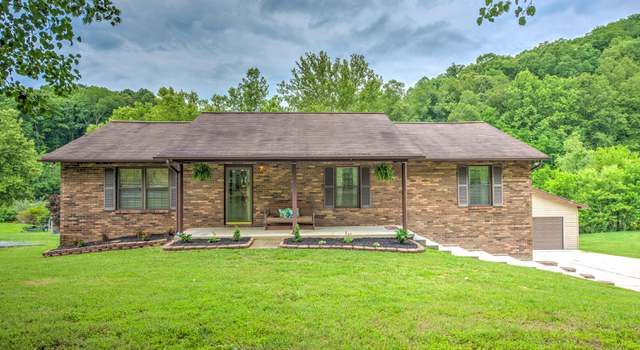 Photo of 380 Scandlyn Hollow Rd, Oliver Springs, TN 37840