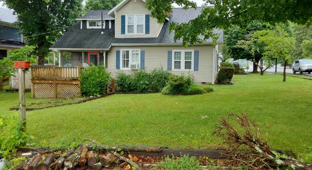 Photo of 824 Pennsylvania Ave, Etowah, TN 37331