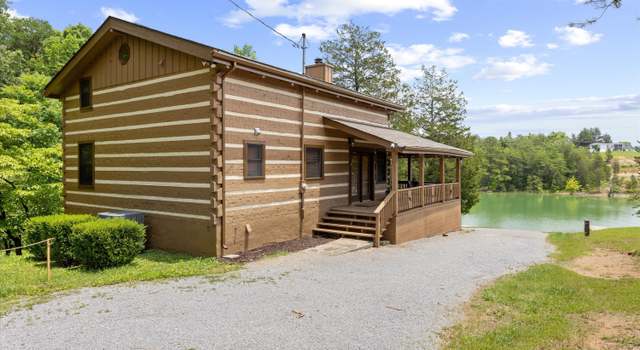 Photo of 725 Driftwood Cir, Sevierville, TN 37876
