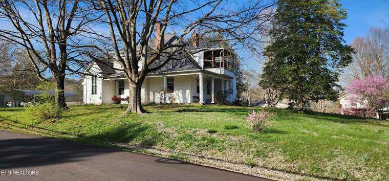 Photo of 5812 Medlin Heights Rd Knoxville, TN 37918