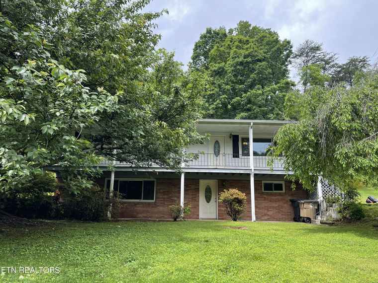 Photo of 3421 Hazelwood Rd Knoxville, TN 37921