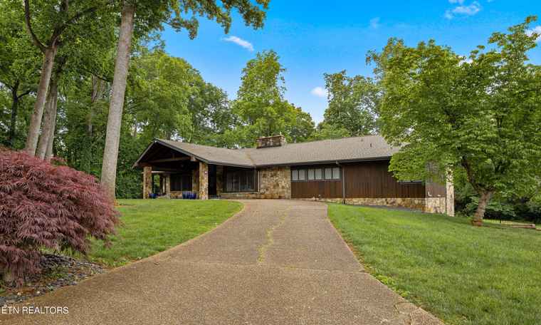 Photo of 7157 Cheshire Dr Knoxville, TN 37919