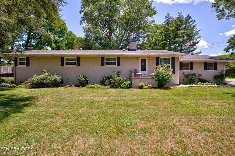 Photo of 1302 Heron Ave Maryville, TN 37803