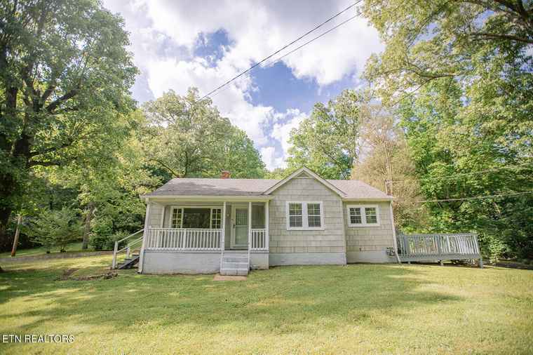 Photo of 1035 Deaderick Rd Knoxville, TN 37920