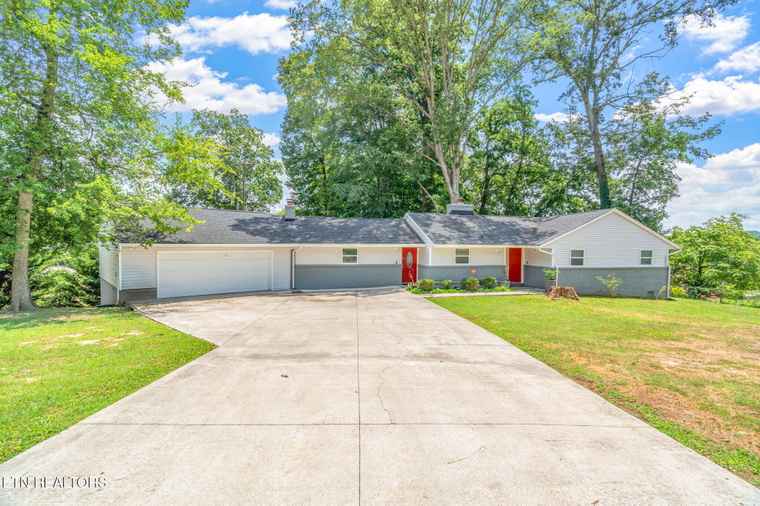 Photo of 4432 Exemouth Dr Knoxville, TN 37914
