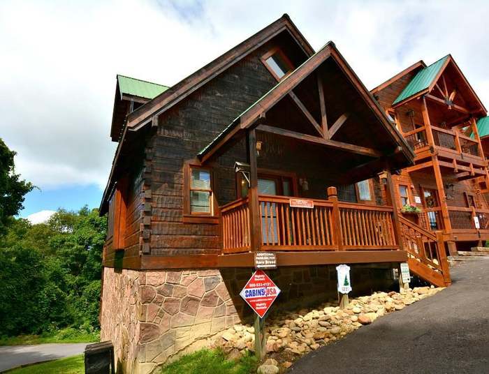 1251 Bear Cub Way Gatlinburg Tn 37738 Mls 1056388 Redfin