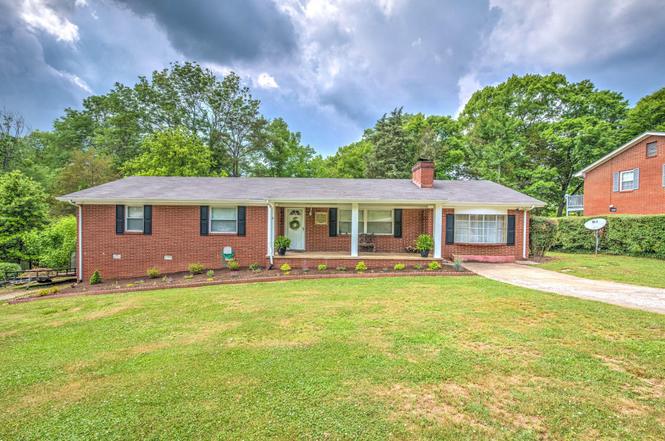 521 Woodland Dr, Clinton, TN 37716 | MLS# 1041377 | Redfin