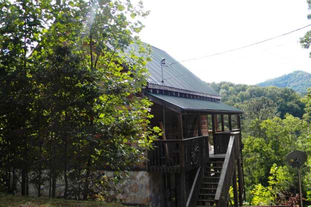 3312 Sugar Maple Loop Rd Sevierville Tn 37876 Mls 898356 Redfin