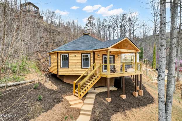 1025 Street of Dreams Dr, Gatlinburg, TN 37738 | MLS# 1212141 | Redfin