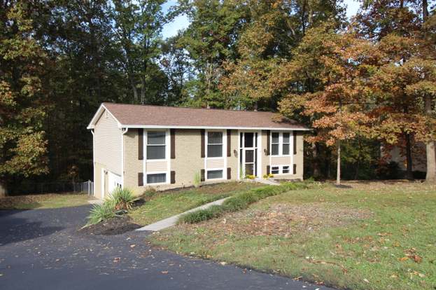 1433 W Woodshire Dr Knoxville Tn 37922 3 Beds 2 5 Baths