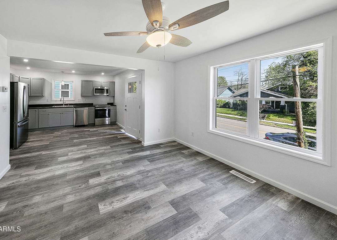 2453 Washington Ave, Knoxville, TN 37917