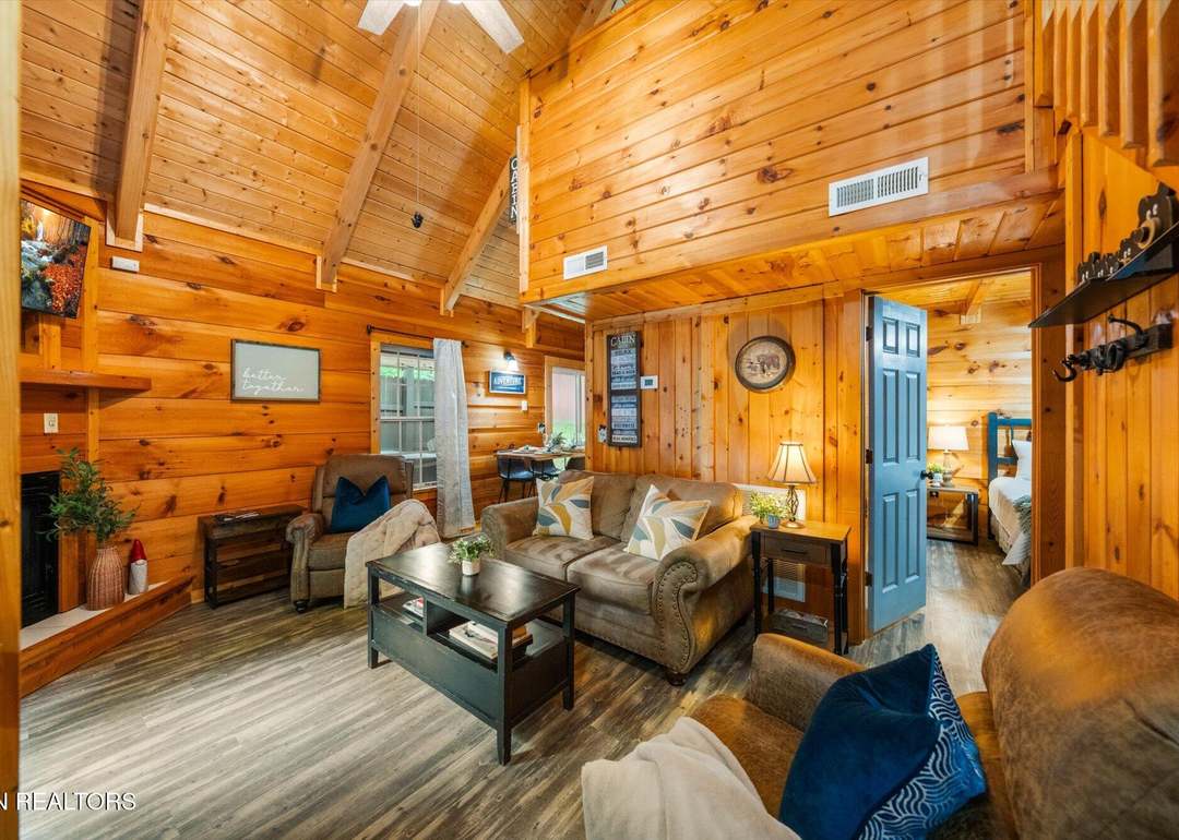 632 Morning Mist Way, Gatlinburg, TN 37738