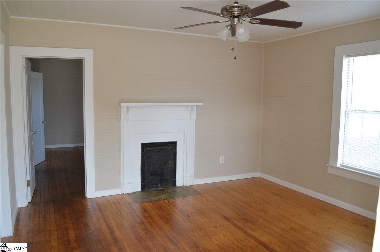 1106 Locust Hill Rd, Greer, SC 29651 MLS 1386548 Redfin